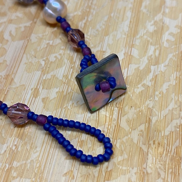 Faceted bead and Pearl Necklace - Picture 4 of 4